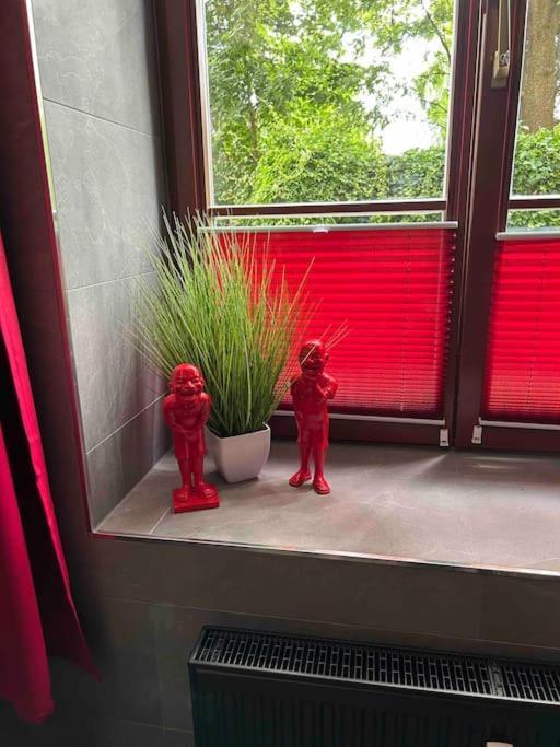 Ruhige Wohnung Im Fabrikstil In Chemnitz Exterior foto